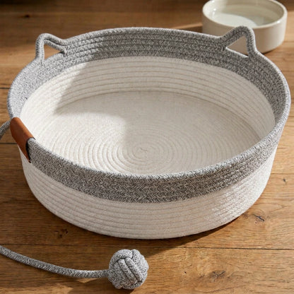 Cesta Nidora gris de cuerda natural tejida a mano con su pelota de juego
